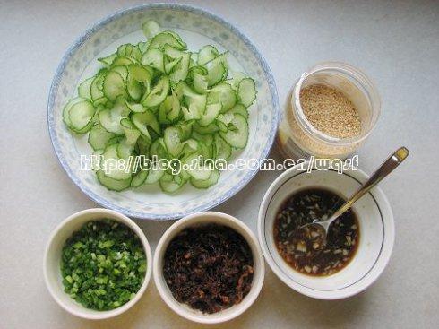 香菇丝拌黄瓜的做法